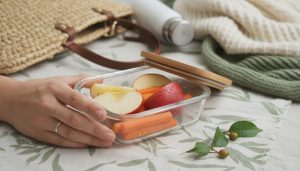 How to Pick Nutritious Snacks for On-the-Go